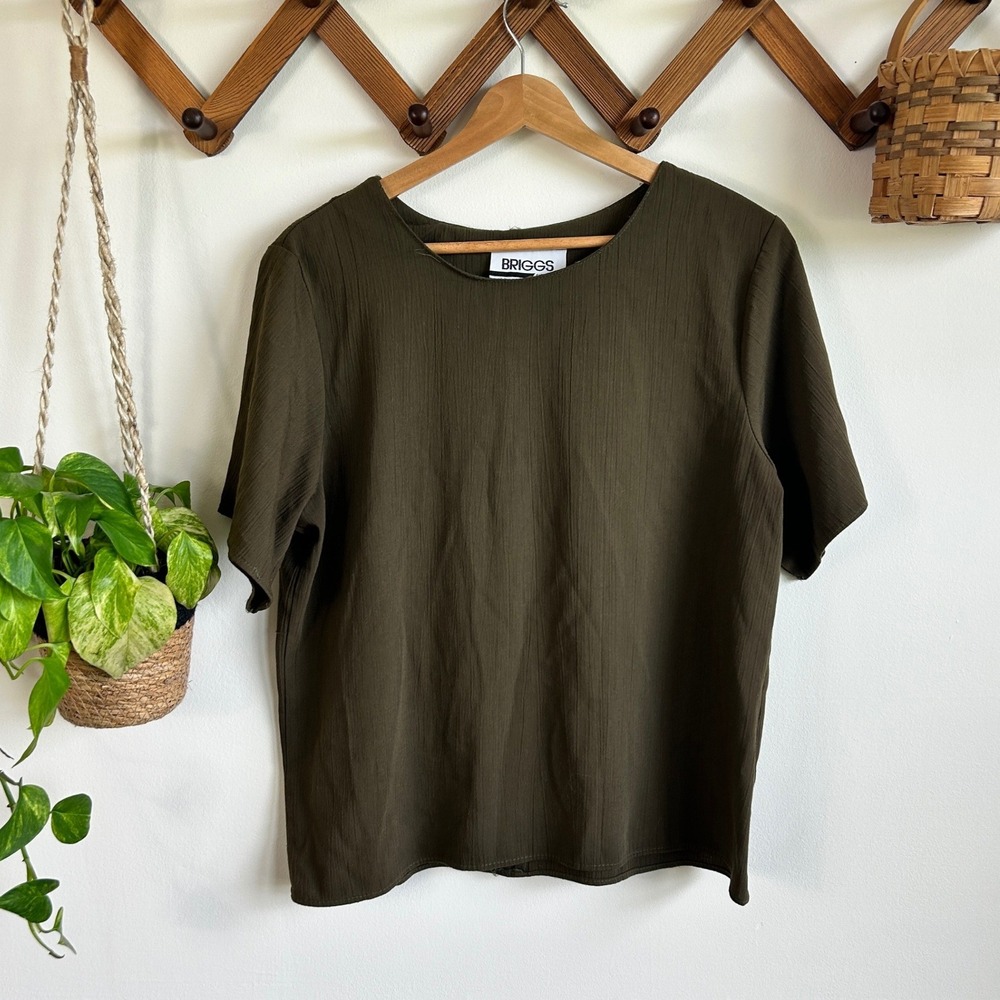 Briggs New York Vintage Olive Green Textured Short Sleeve Blouse Size 10 Career